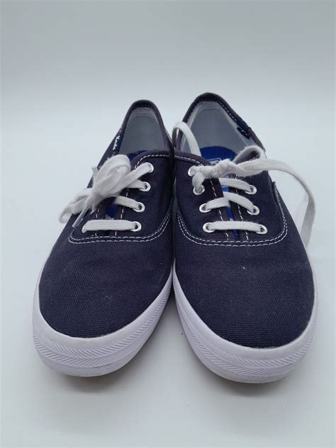 navy blue keds